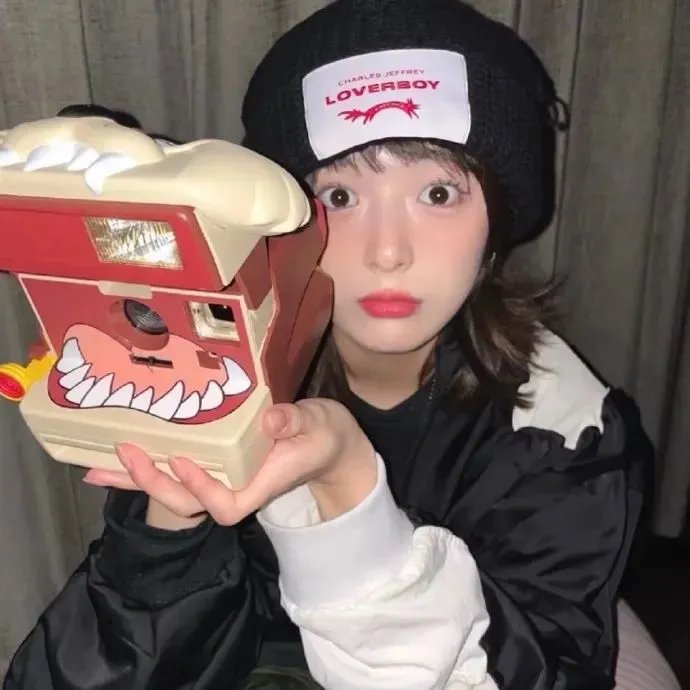 娜娜向前冲 封面